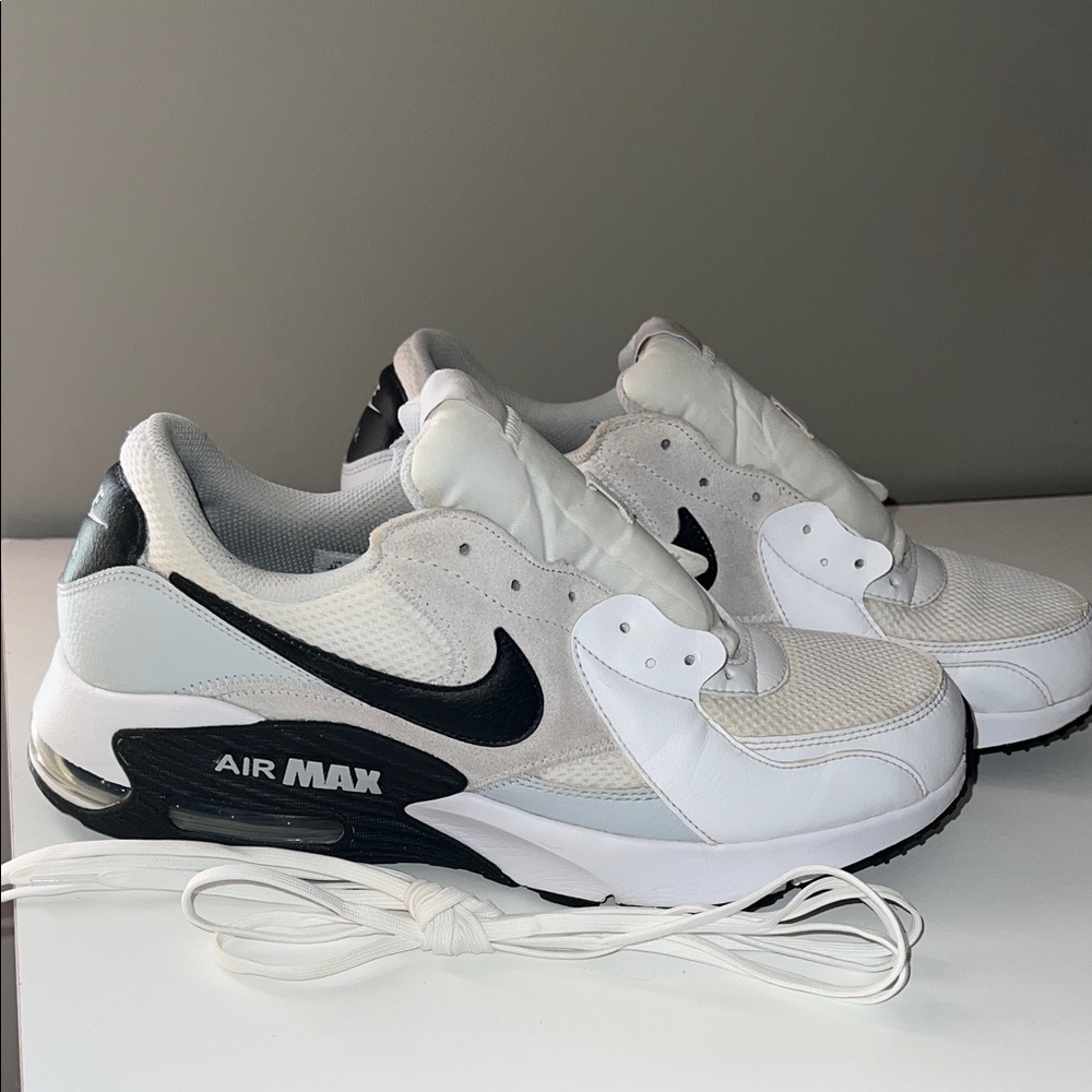 Nike Air Max White and Black Sneakers